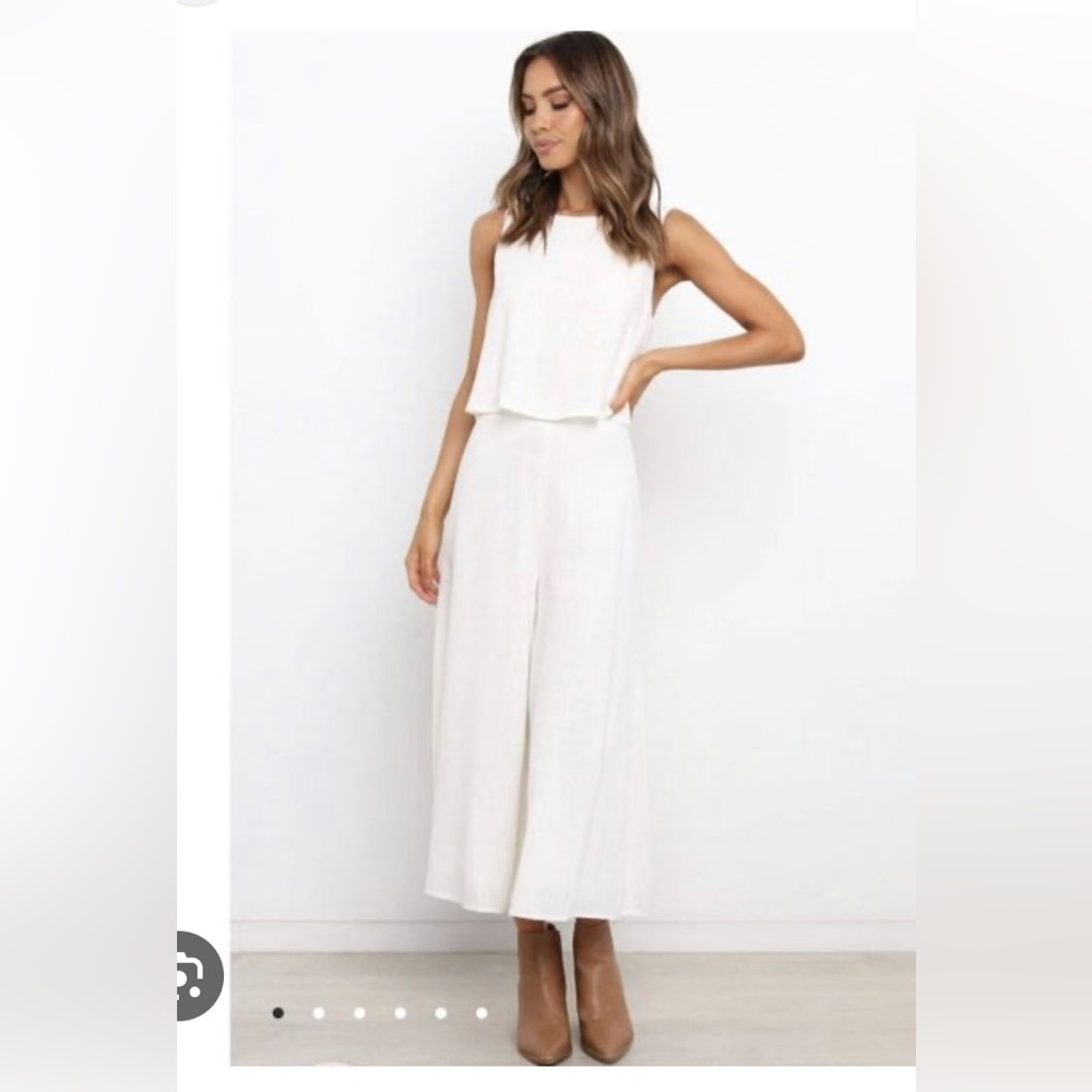 MVN the label jumpsuit. Size 4. NWT